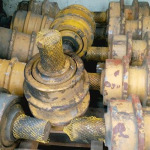 CARRIER TOP ROLLER - ห้างหุ้นส่วนจำกัด ทวีศักดิ์แทรคเตอร์ 