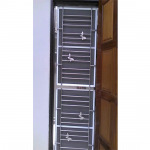 ประตูสแตนเลส - ว สแตนเลส