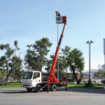 ให้เช่ารถกระเช้า - ห้างหุ้นส่วนจำกัด เร้นท์ แอนด์ แครีเออร์ 