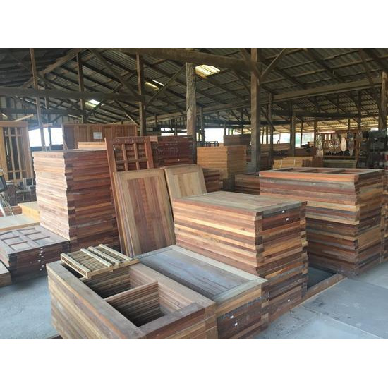 ประตูไม้ หน้าต่างไม้ ไม้ขายปลีก  ขายไม้   ขายส่งไม้แปรรูป   วงกบไม้   ขายปลีกไม้    ประตูไม้    หน้าต่างไม้ 