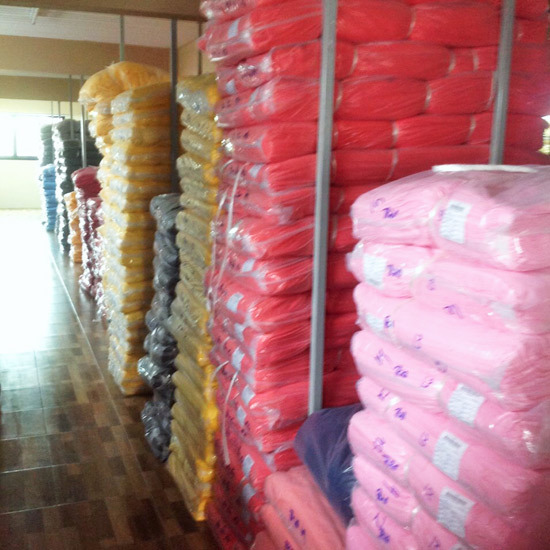 เสื้อผ้าสำเร็จรูป  เสื้อผ้าสำเร็จรูป  ชุดยูนิฟอร์ม  เครื่องแบบ  เสื้อโปโล  เสื้อยืด 