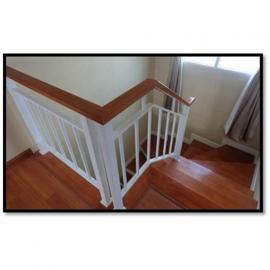 บันไดสำเร็จรูป บันไดสำเร็จรูป  พื้นลามิเนต  รั้วเหล็ก  ประตูเหล็ก  ระเบียงกันตก  ระเบียงแผงประดับ 