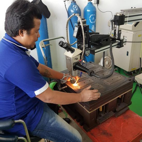 รับเชื่อมเลเซอร์ ชลบุรี รับเชื่อมเลเซอร์ ชลบุรี  เชื่อมเลเซอร์ 